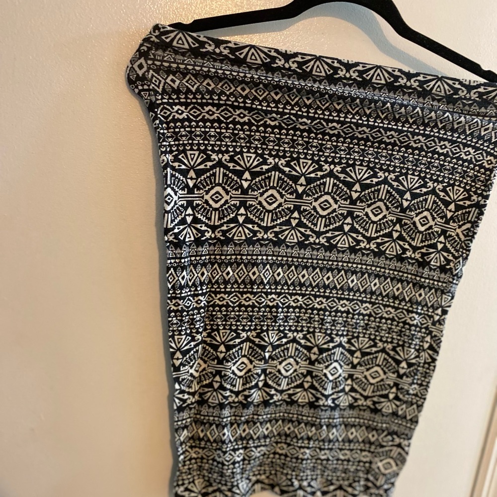 Black and White pencil skirt.